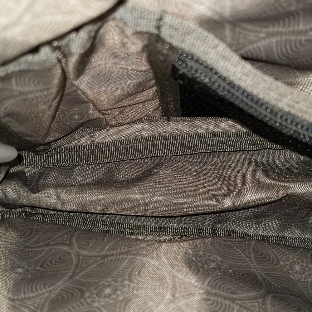 LLBean Adjustable Strap Multi Pocket Expandable Crossbody Shoulder Purse - Picture 9 of 10
